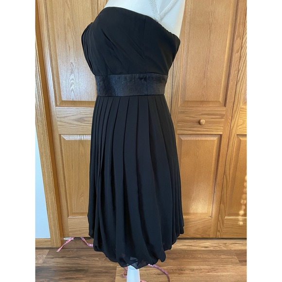 WHITE HOUSE BLACK MARKET SZ 0 BLACK PLEATED STRAPLESS COCKTAIL DRESS BUBBLE HEM - Picture 3 of 13